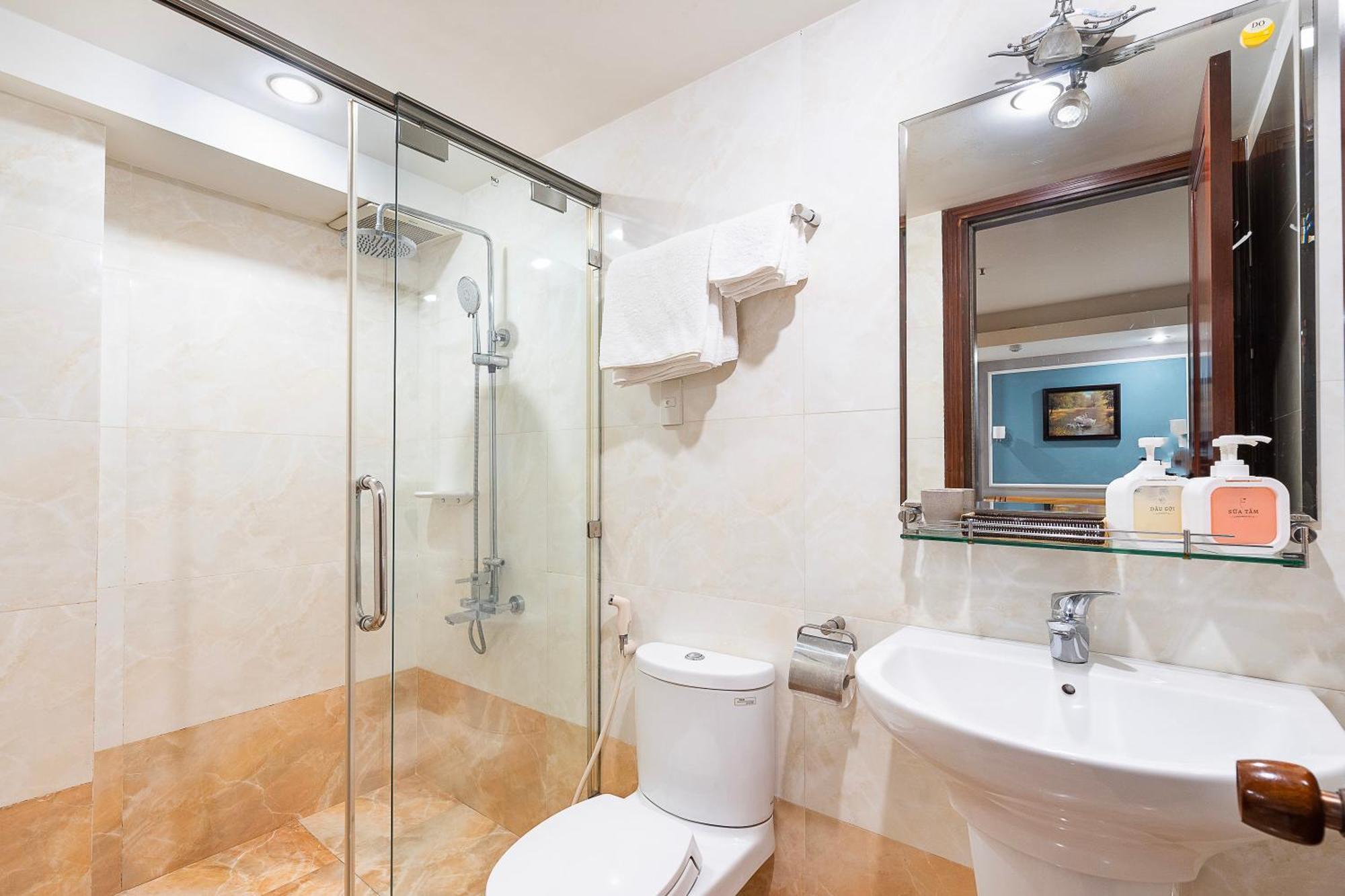 הו צ'י מין סיטי Lucky Star Hotel 146 Nguyen Trai מראה חיצוני תמונה